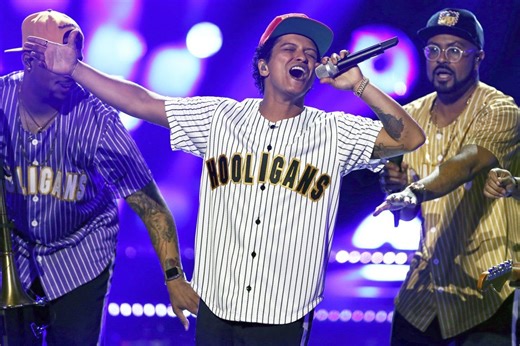 Bruno Mars ends 10-year solo drought with new album and tour dates