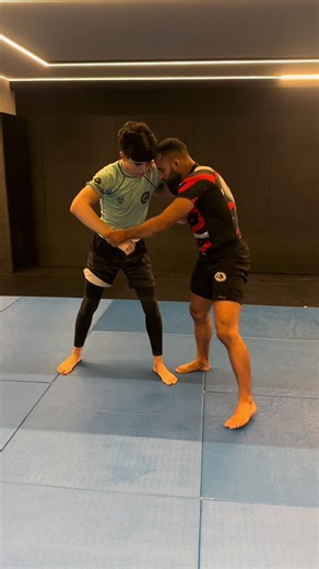 Judo Tai Otoshi from Underhook