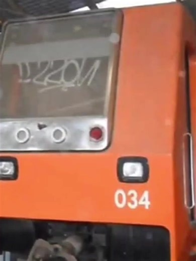 #CapCutAmor #CapCut trenes abandonados de la cdmx 😔😔🟧🟧