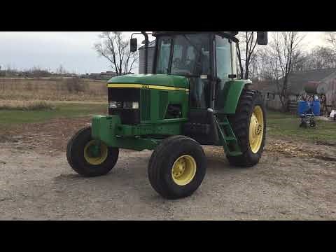 John Deere 7210 tractor
