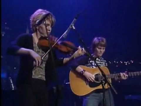 Alison Krauss - fiddle breaks II