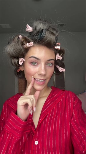 reintroductions☺️*meant to say got into modeling a year ago* #gettoknowme #texas #intro