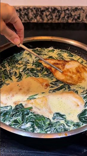 Creamy Chicken with Spinach - Easy Recipe