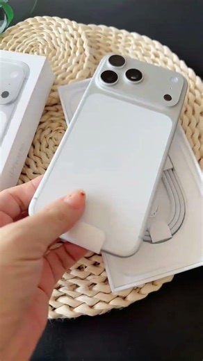 iPhone 17 Pro Max White Edition Unboxing 😳 #techunboxing