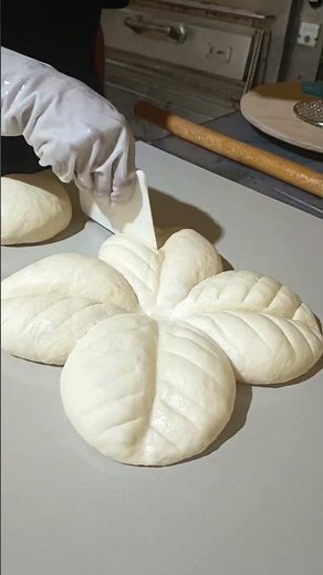 Satisfying Dough Creations for Modern Bakers #artisanbread #breadmaking