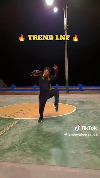 Soy mucha cosa para bailar... 🐺🔥 🔥 #lnf #paratiiiiiiiiiiiiiiiiiiiiiiiiiiiiiii #caporales #fyp #xybca