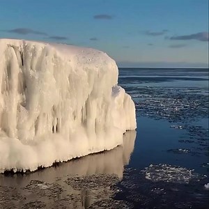 3.2K views · 313 reactions | Ice formations By North Shore Explorer MN ・・・ Lake Superior makes the most interesting ice formations ❄️! A trip to the North Shore helps you admire and enjoy nature's little pleasures  #destinationduluth #befromduluth #yourdestinationforlife #coldisthenewcool | Destination Duluth | Facebook