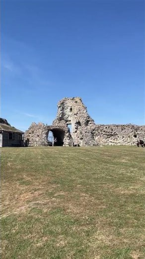 Pevensey Castle: Trebuchet Stones and Life Inside a Medieval Castle