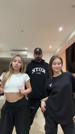 Baile de TikTok de Emir Abdul Gani con la canción Ay Lupita