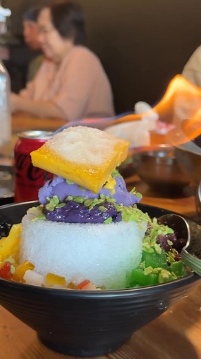 flamin' halo halo 10/10 ang sarap!!! | Steph