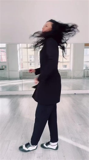 3.1K views · 378 reactions | #ElectroSwingDance Tutorial with Magdalena . . . . #moonwalk #dancetutorial #electroswing #swingdance #NeoSwing #Shuffle #ShuffleDance #ElectroSwing2022 #FutureSwing #MakeSwingGreatAgain #NewMusicFriday #NewElectroSwingMusicFriday #SwingHouse #SwingHop #FredAstaire #Roaring20s #Fortnite #ParovStelar #CaravanPalace #Charleston #LindyHop #Swing #Vintage #DJ #Gatsby #Burlesque #House #TechHouse #DeepHouse #WelcomeBack20s | Electro Swing Thing | Facebook