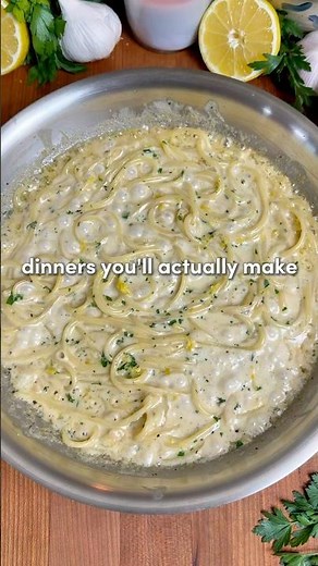 Lemon Garlic Alfredo Spaghetti 🍋(Full recipe in the description & comments 🫡)