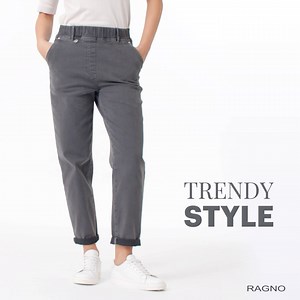 Stile senza compromessi. I Jeans Ragno in Super Denim sono pensati per garantire comfort duraturo e una vestibilità ideale. ✅ Tessuto confortevole e resistente ✅ Adatti a ogni occasione ✅ Comfort senza pari Scegli il Jeans che fa la differenza con Ragno Super Denim. | Ragno