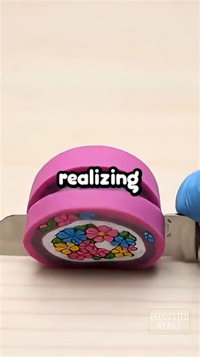 223K views · 5.8K reactions | At my family reunion_ my cousin asked_ _I saw a girl who looked like you at a music fest._ | voron tv | Facebook