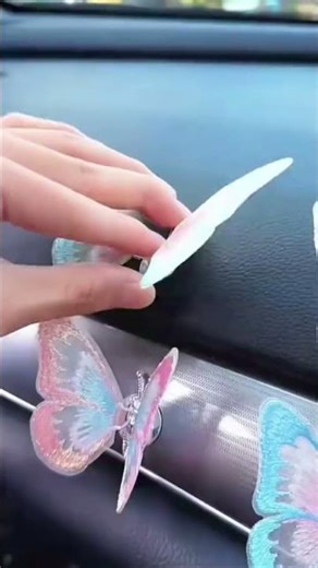 Moving Butterfly Car Ornament – Cute & Stylish Dashboard Decor 🦋 #caraccessories #butterflydecor