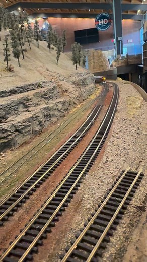 16K views · 692 reactions | A combined Super Chief and El Capitan and moved along by 3 E units. #SantaFe #passengertrain #SuperChief #nscale #locomotive | Arizona N Scaler | Facebook