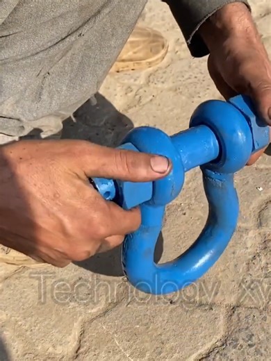 Shocking Repair of Broken U-Shaped Hook Lock | Precision Mechanic Skills #MechanicSkills #PrecisionRepair #MetalRepair #WorkshopUSA #EngineeringUSA