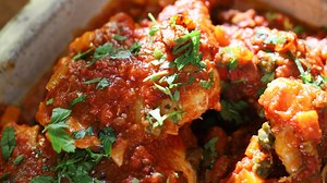 Chicken cacciatore (pollo all cacciatora)