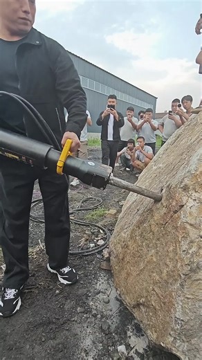 Hydraulic Rock Splitting Machines Explained