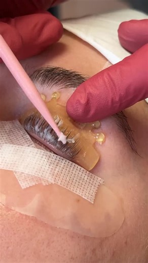 Giusto ® on Instagram: "Lash lift tips & tricks ✨ #sandiegolashes #boostyourlashes #lashlifttraining"