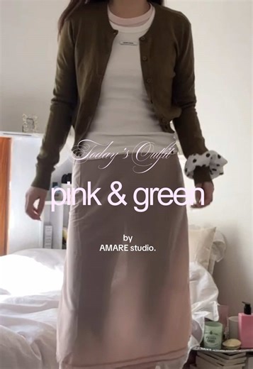 今日のコーデ💌ft.プチプラお洋服達〜春のpinkとgreenを添えて〜 (コース料理風) tops: GU tanktop: crank cardigan: h&m skirt : ZARA shoes: rockfishweatherwear #outfit#ユニクロ#gu#ユニクロコーデ#コーデ紹介