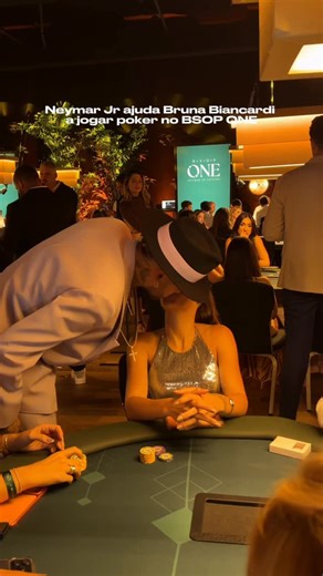 BSOP Oficial on Instagram: "Bom fold da @brunabiancardi e @neymarjr?"