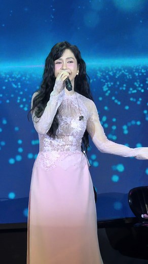 Phương Anh Live Ô Mê Ly Cuốn Hút Khán Giả