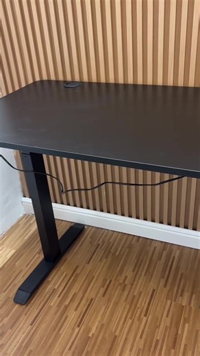 Adjustable height electric table. Prices below 1.2 meters:N300,000 (Brown, white and black top) 1.4 meters:N350,000 (white and black top only) 1.6meters:N450,000 (white and black top only) To Order send a DM/ WhatsAPP:09041778911 #workstation #gamingchair #interiordesignlagos #homedecorideas #workfromhome