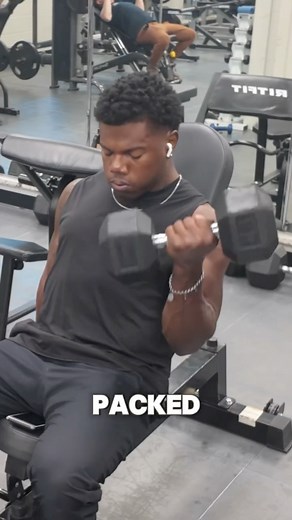 24K views | This isn’t your average pre-workout. Meet Volt Lemonade, clean energy, real focus, and flavor that hits like summer. ⚡ 200mg caffeine. 2g creatine. Zero crash. Just pure performance in every scoop. Fuel your next PR the right way. Athlete: @james.harris37 #VigorEdge #VaultLemonade #PreWorkout #CleanEnergy #NoCrash #StayLockedIn | Vigor Edge | Facebook