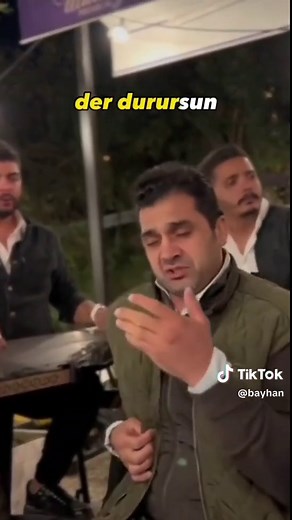 Bayhan - Yağmur Yağar, Islanırsın Şarkılarıyla