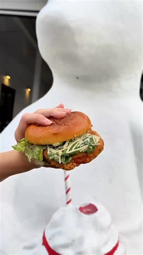 WEEKLY SPECIAL: CHICKEN CAESAR SANDWICH 🥗 Say hello to our newest weekly special, the Chicken Caesar Sandwich! Complete with crispy chicken, fresh lettuce, shredded Parmesan, and that creamy, crave-worthy Caesar dressing, all stacked up and ready to go. Available this week only, so don’t sleep on it. Come grab one while you can 😋 | Polar Bear Eats