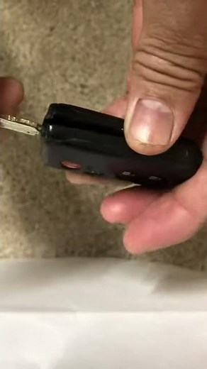 how to change battery key fob Toyota Highlander replacement
