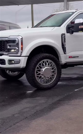 2025 Ford F450 Platinum - 24x8.25 Mesh Forged Polished