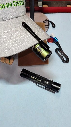 #olight #olightflashlight #olightworld #flashlight #edc #mechanic #smallenginemechanic #smallenginerepair #repair #fyp