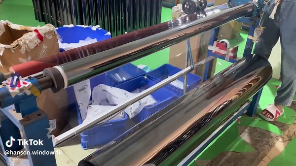 #windowtint #windowfilm Keep rolling it, it's going to smoke!