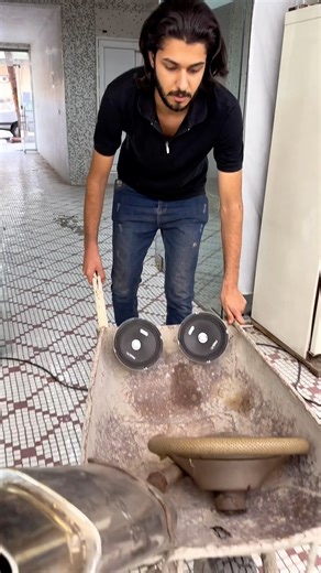 ‎﮼مرکز‌تخصصی‌دیتیلینگ‌دالتون‎ on Instagram‎: "صرفا جهت خنده🤍😂 🔴اعتماد شما اعتبار ماست🔴 ‌ تخصص ما به نمایش گذاشتن دائمی رنگ اصلی بدنه خودرو💪 مرکز دیتیلینگ دالتون 🛑تخصصی ترین اجرای سرامیک های ضدخش🛑 ⚜️ جهت رزرو نوبت تماس بگیرید: ‌ ‌09142350451 ⚜️ 🔱⛔مجهز به دستگاه خشک کن مخصوص سرامیک⛔🔱 ✅🛑استفاده از متریال اورجینال وگارانتی‌دار🛑✅ ‌‌ ⚜️مجموعه شامل⚜️: ♦️ احیای تخصصی رنگ با برترین متد روز ♦️ اجرای سرامیک بدنه با گارانتی کتبی ♦️ صفرشویی خودرو با متد روز ♦️ لیسه گیری و نقاشی تمامی رنگ ها ♦️صدا 