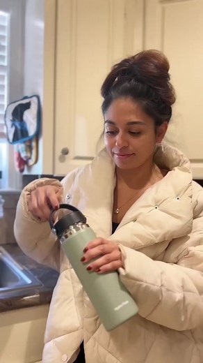 How to Properly Clean and Remove Smells from Your Hydro Flask