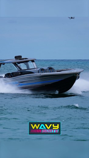 Mti with quint mercury racing 450r's racing into Haulover Inlet. 🚀 #hauloverboats #mtiboats #hauloverinlet #wavyboats #powerboats #powerboatsdaily | BoatsvsHaulover
