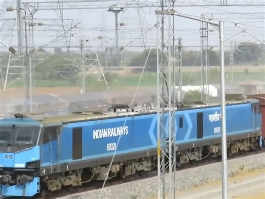 11K views · 270 reactions | Road Trains vs. Freight Trains #trucks #australia | Australian truck fans | Facebook