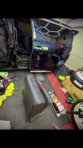 30 アルファード LM仕様 マジョーラー オーバーフェンダー エクイップ トランクオーディオ yujintcustom.com デモカー