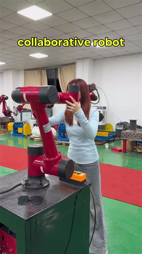 Collaborative robot. #Sixaxisrobot #industrialrobot #factory #robotics #automatic