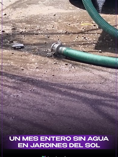 🚰🏜️ ¡Un mes sin una gota de agua! En Jardines del Sol los vecinos ya no aguantan: pagan su recibo a SIMAS y encima tienen que gastar hasta 700 pesos en pipas para poder bañarse. 👇 #Torreón #DenunciaCiudadana #SIMAS #FaltaDeAgua #JardinesDelSol #LaLaguna