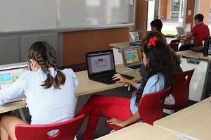 Every CDS MS student engaged in an #HourofCode this morning! Hour of code is a world wide initiative to introduce student age children to computer science and computer programming! #CDSlife #CDSlearning | Country Day School