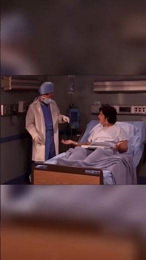 Casi opera a su hermano.