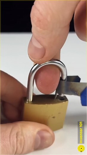 Lock opening hacks. 🔓😲 #diy #inventor #5minutecrafts #crafts #asmr #1minutecraft #ideas | Inventor 101