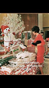 Christmas in the 1970s ❄️ Tinsel trees, glowing TVs, and living rooms full of memories. Follow Classic Advertisements for more nostalgia. | Classic advertisements.