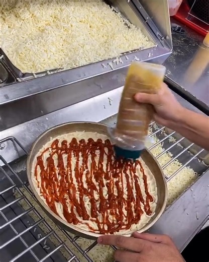 897K views · 636 reactions | Hot Cheetos pizza — do I dare? Follow Saboor (https://www.tiktok.com/@saboor___ansari) for more! | Tasty | Facebook