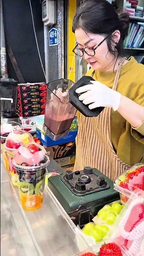 Fresh Mixed Fruit Juice 🍓🥝🍇 | Healthy & Refreshing Street Juice #streetfood #mixshake #smoothie