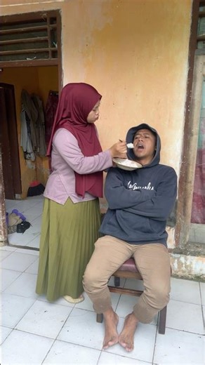 Sis, eat a lot so you get well soon❗️