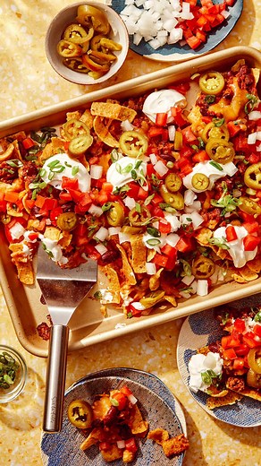 SpoonForkBacon - Delicious recipes for everyday on Instagram: "Frito Pie, but make it family style! You’re Welcome. Comment “FRITO” and we’ll send a link with the full recipe right to your inbox!"